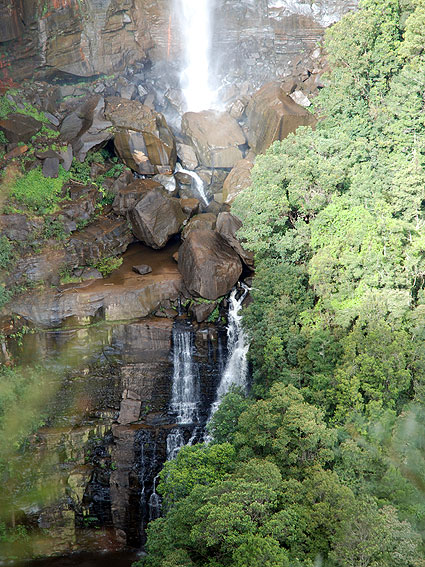 2244_Fitzroy_falls 